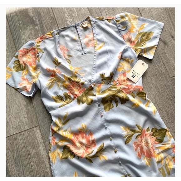 Billabong Floral Dress - Picture 5 of 9